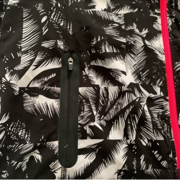 Fabletics Jacket - Picture 6 of 9